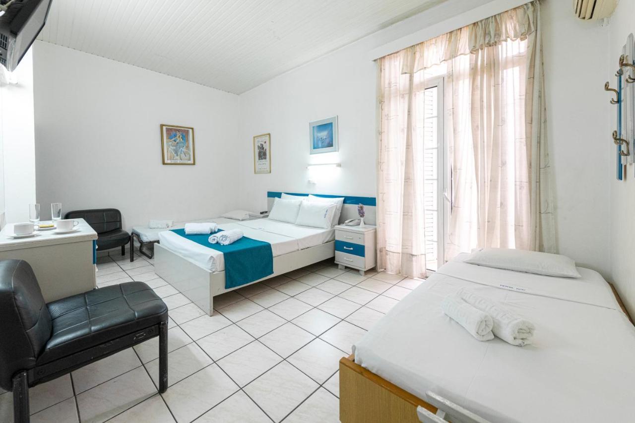 Roy Hotel Atene Esterno foto