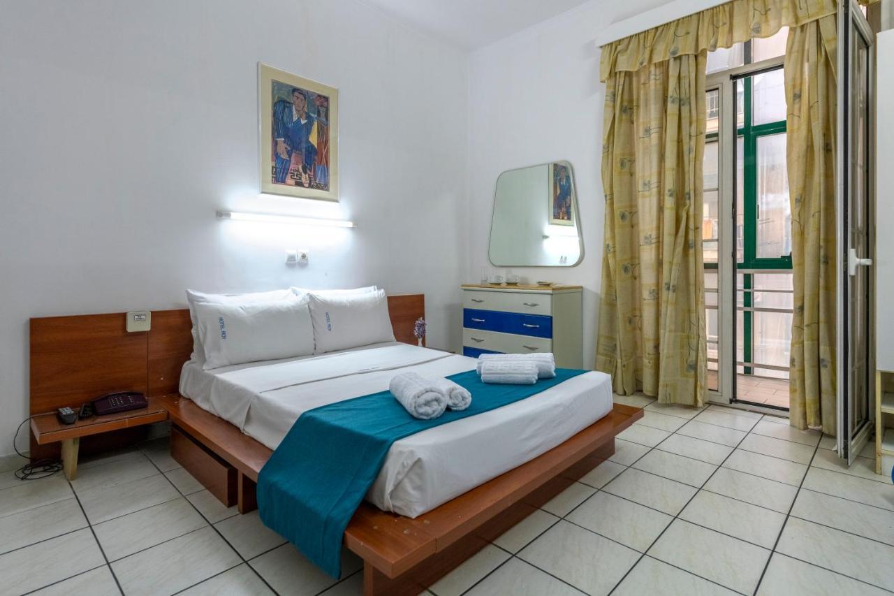 Roy Hotel Atene Esterno foto