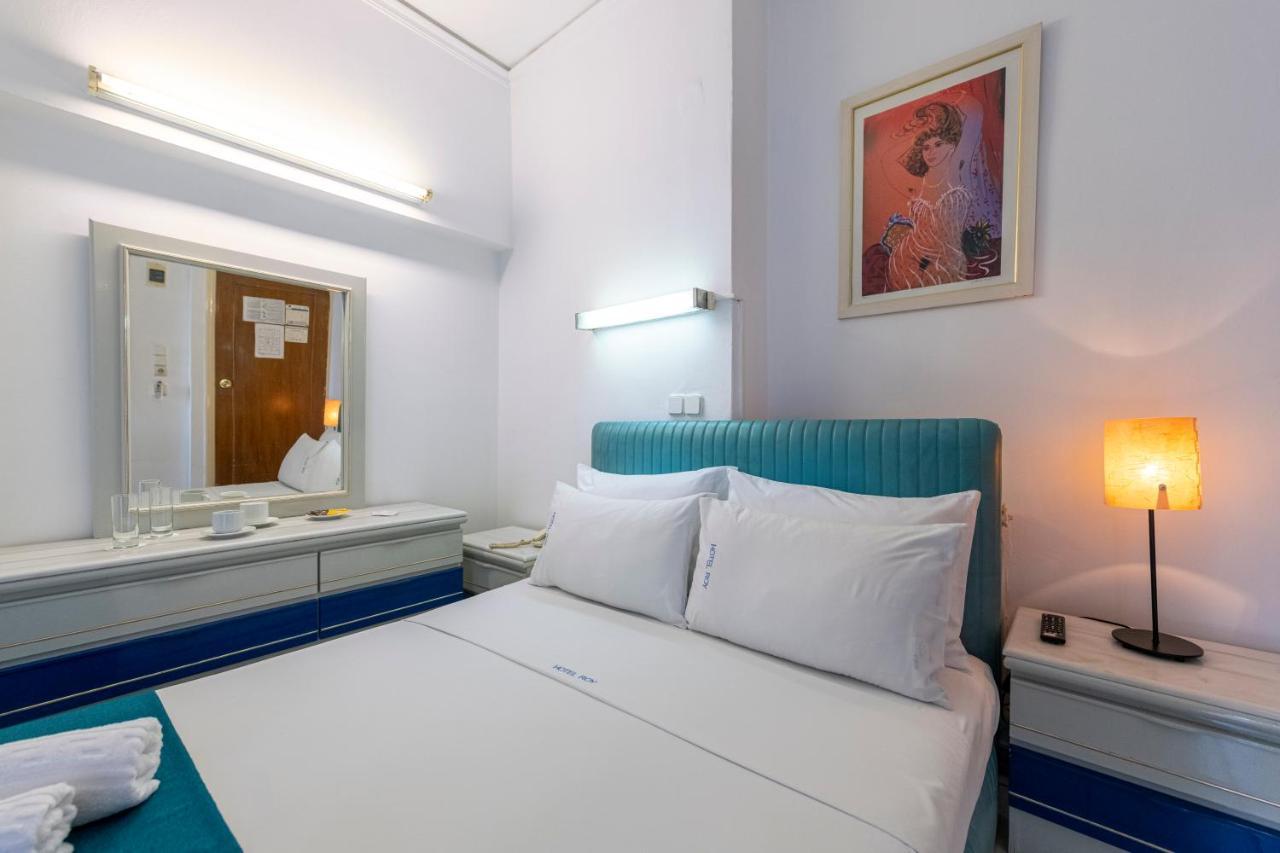 Roy Hotel Atene Esterno foto
