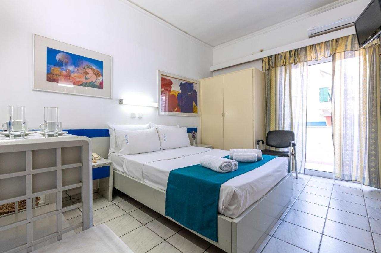 Roy Hotel Atene Esterno foto